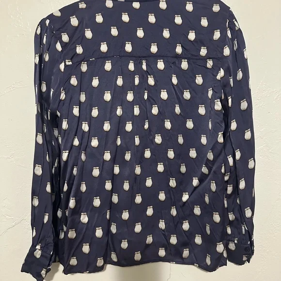 Stylish Navy Elk Tooth Print Button-Down Shirt - Picture 2 of 4